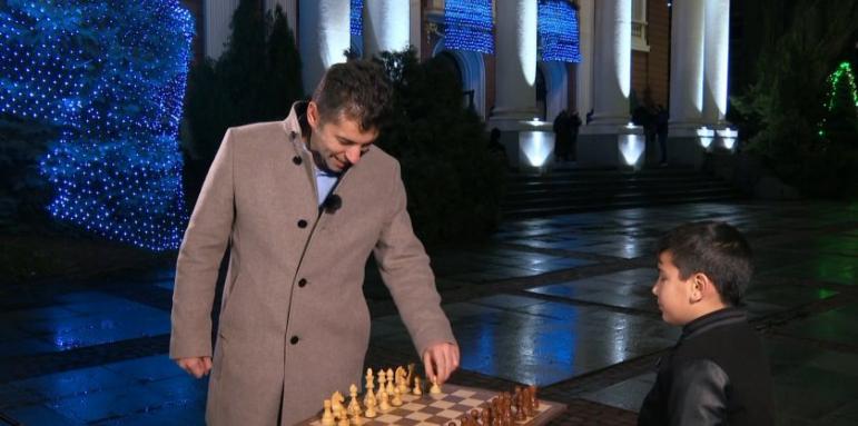 Премиерът ни каза ЧНГ на шахматна дъска